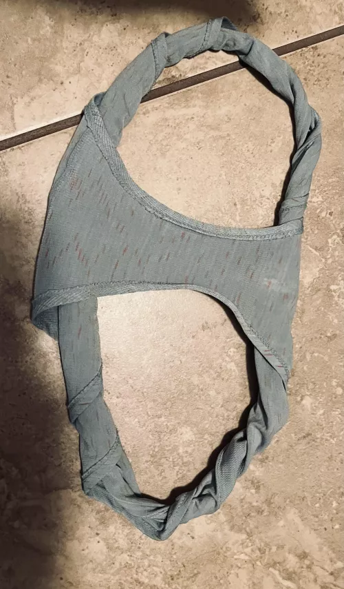 another sniffer by DramaticSock408