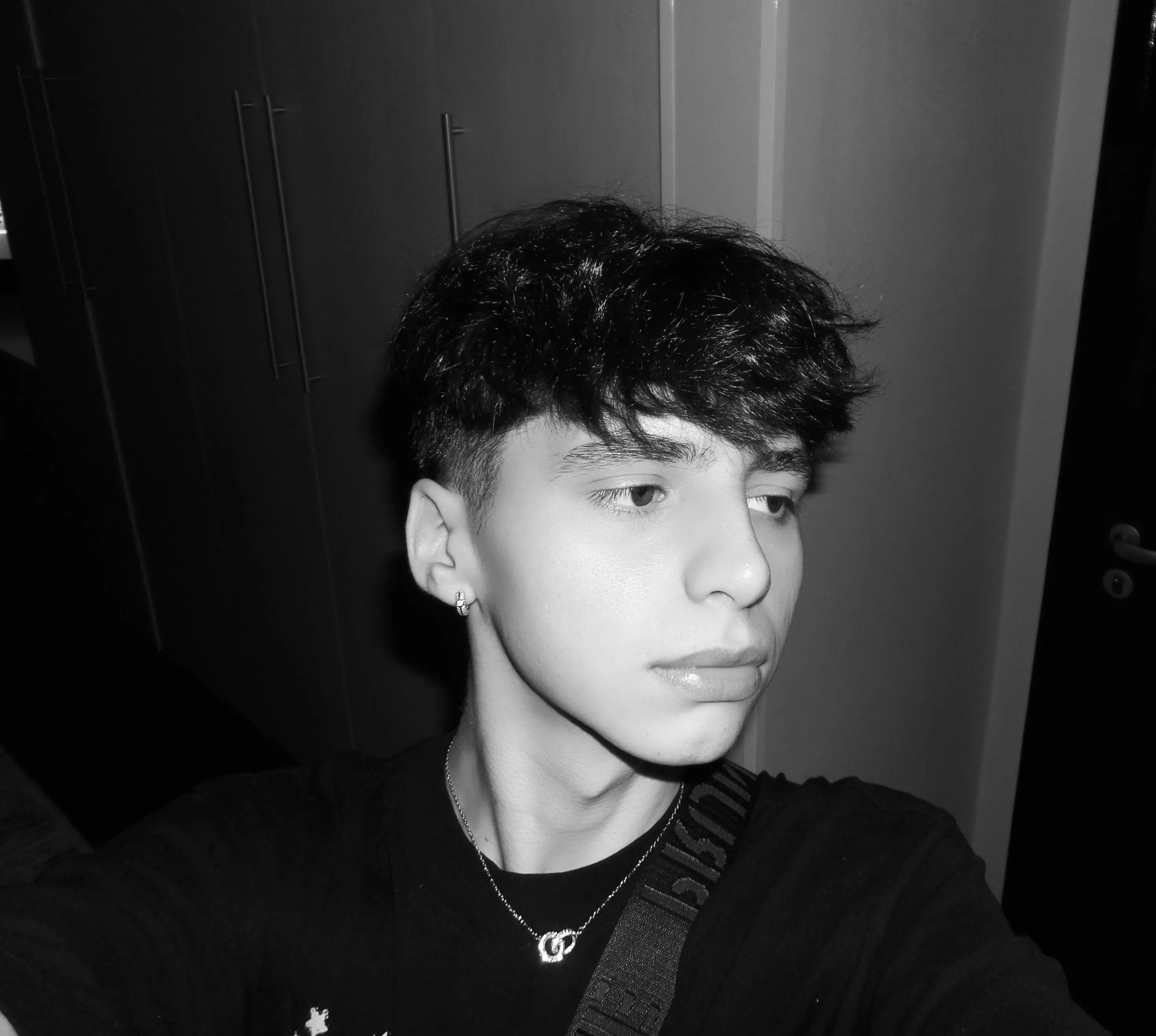 anyone up im rlly bored rn posted by Sold_out33156