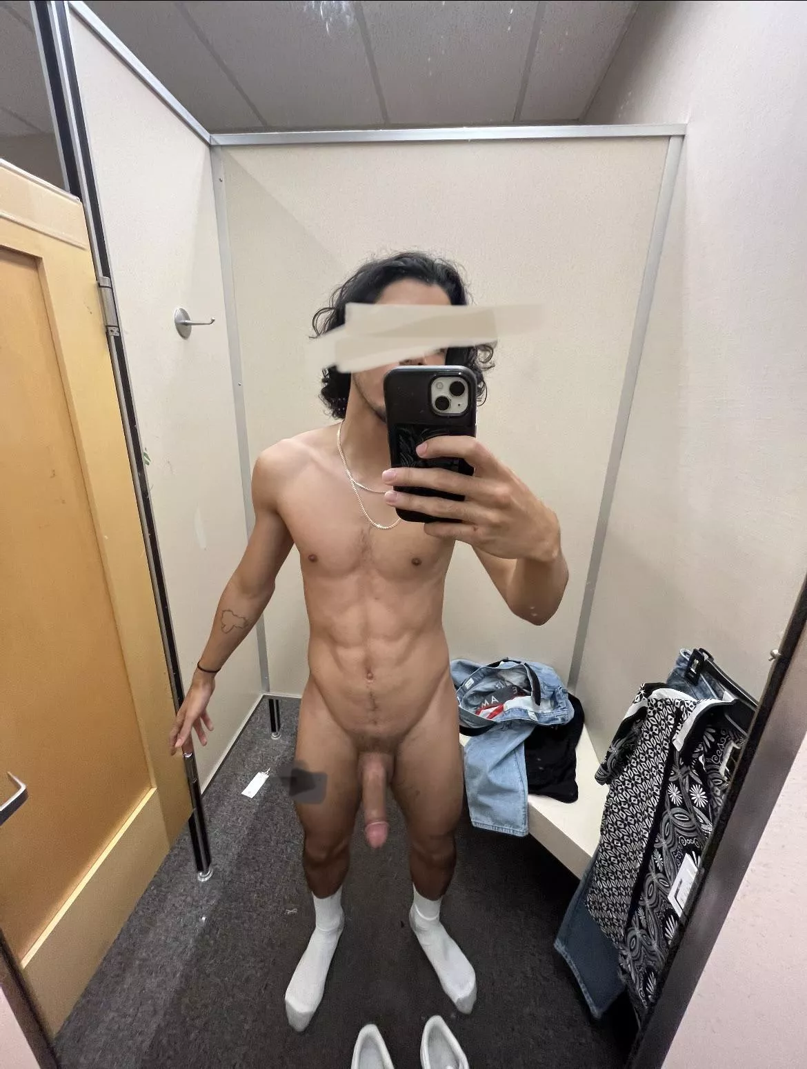 Changing room dare posted by Cl0wn08