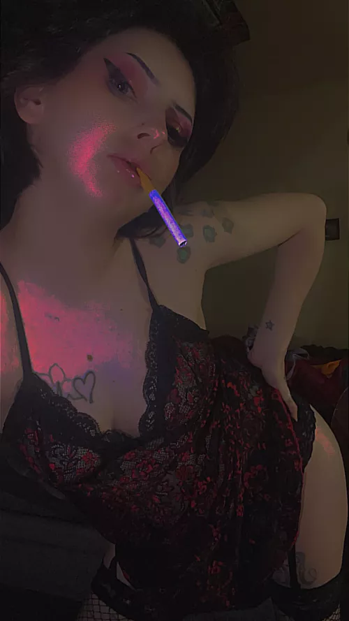 Does anyone want a naughty kinky custom? I’m horny and sexy by TinyHornsBigbooty