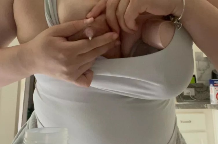 drip drop 💧had to screenshot from my video cause it wouldn’t upload :( by amandalivingstonnn