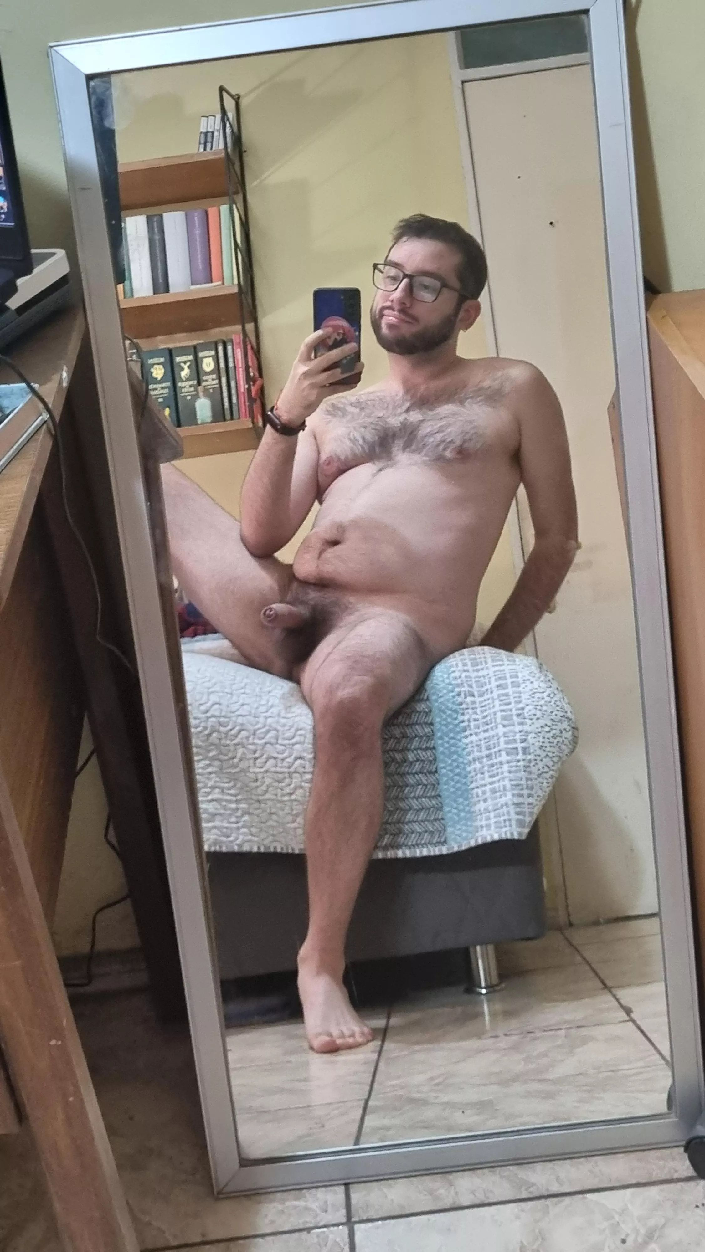 Fcf? No, no, I'm just taking some art references!  posted by LupinTheDog