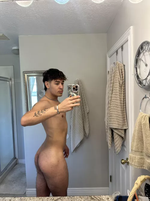 Felt like my ass looked good in this ;) by urfallenangelx