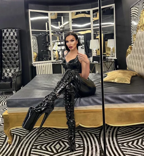 flexing your obsession by mrs_utraviolence