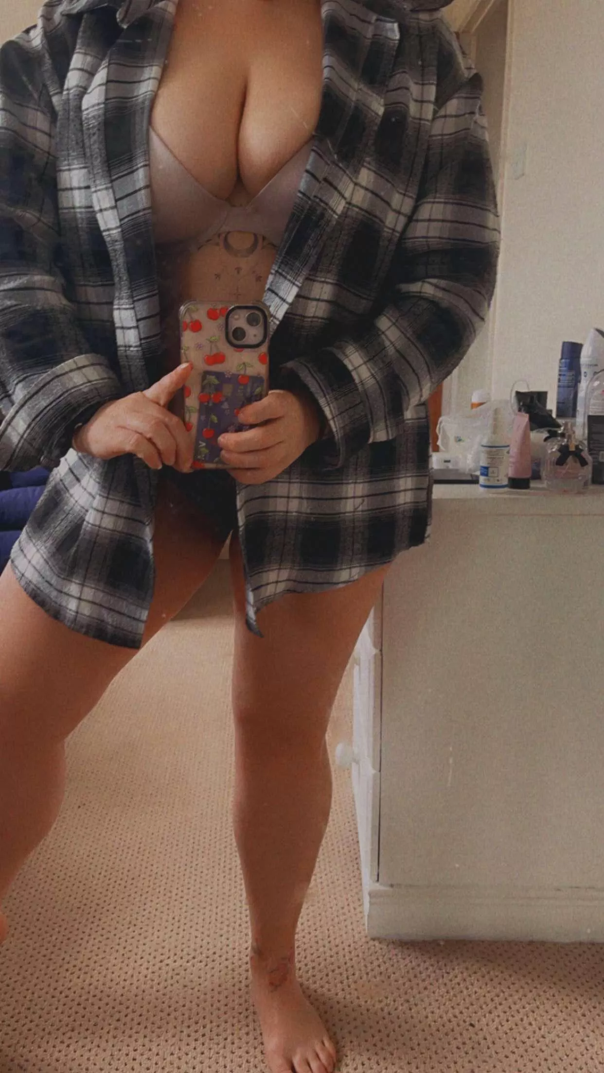 Happy Saturday 🫶🏻 posted by Poppylouise89