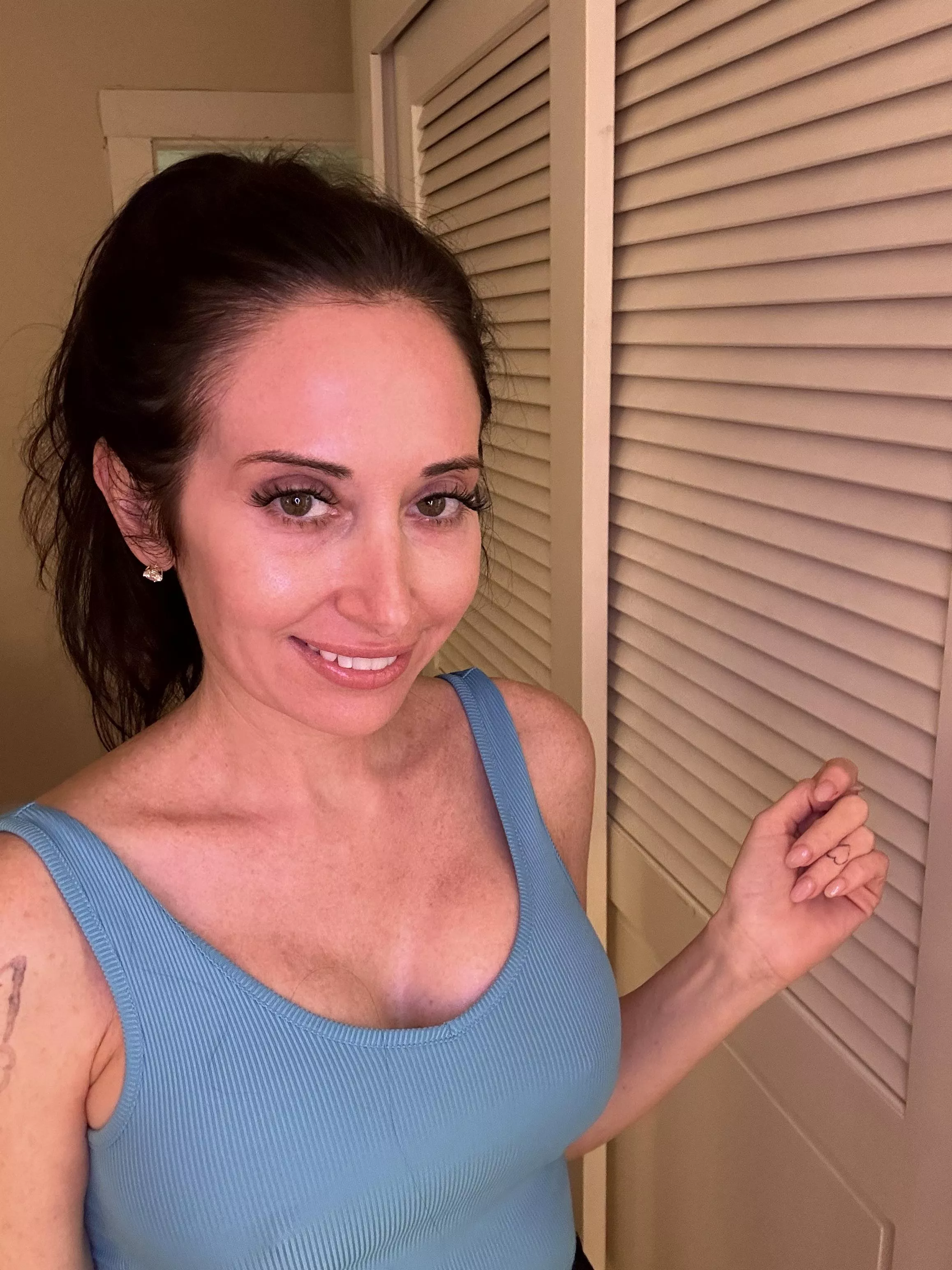 Happy Saturday 💋❤️💋 posted by kyliejade00