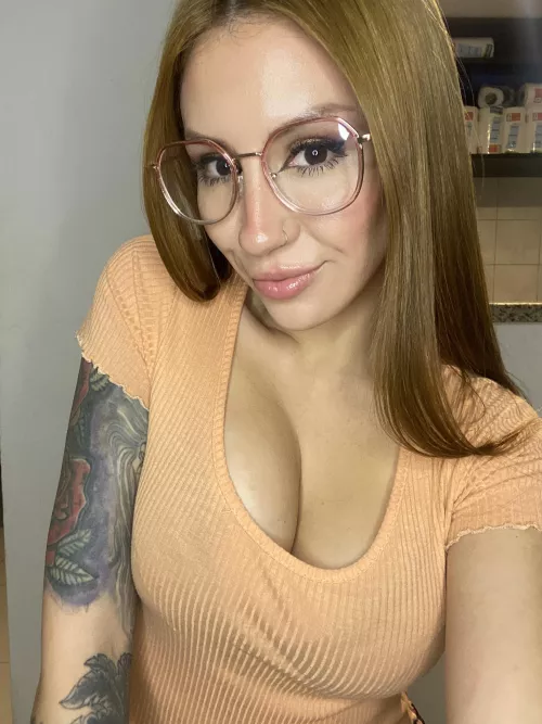 How big do you think my boobs? by Josephine5335