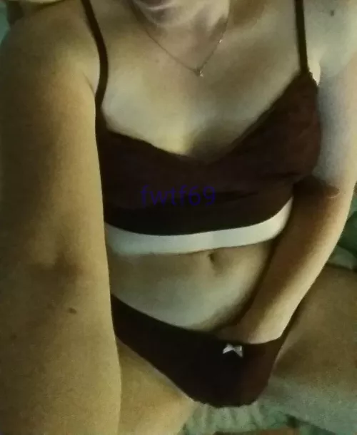 Hubby is away this morning, time for me to play! by fwtf69