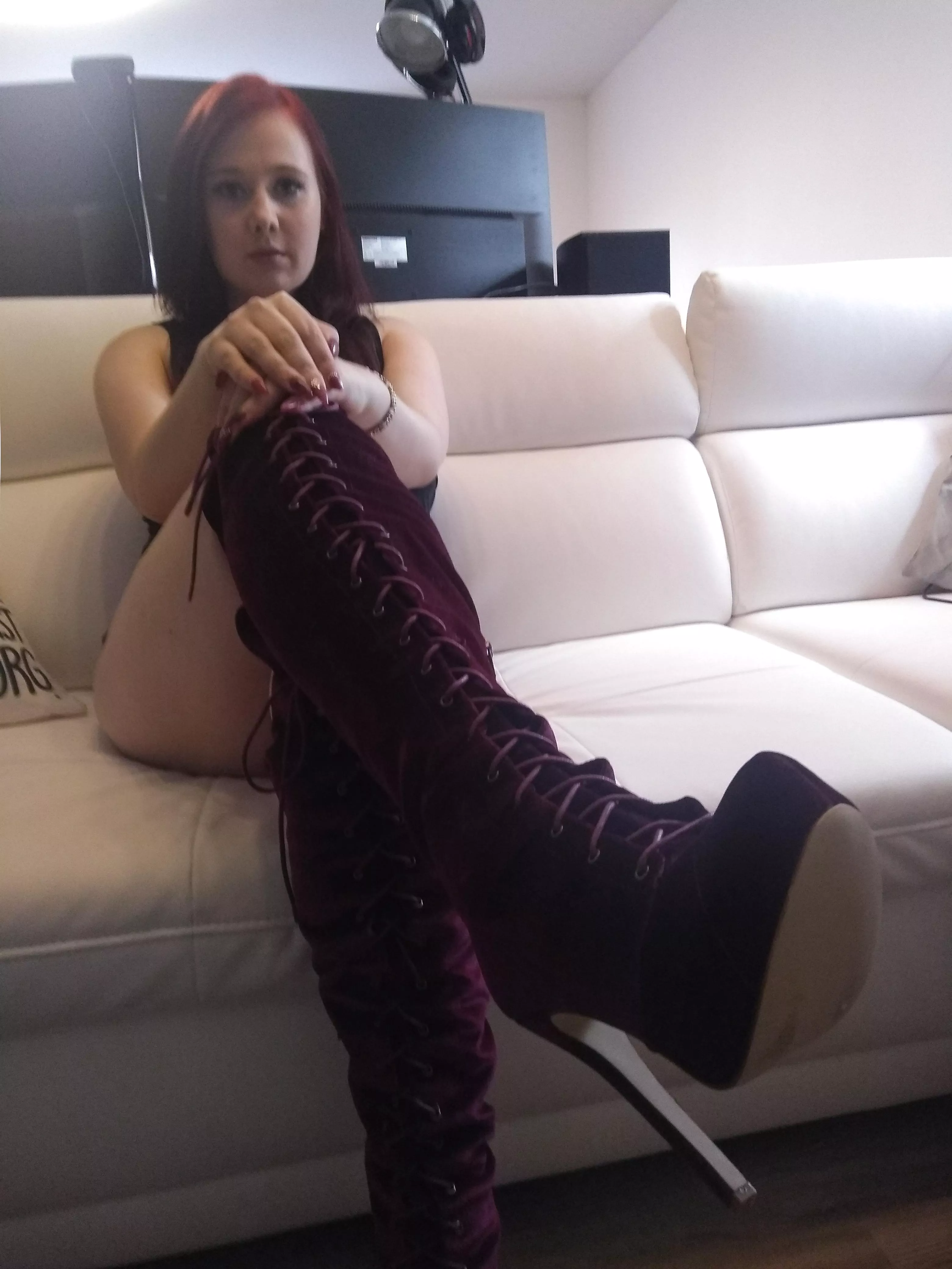 I need my holes filled posted by Mostraka