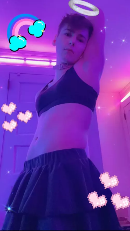 It’s been a while since I had belly rubs 👉🏻👈🏻 by Blu_Da_Floof