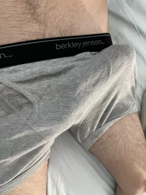 It’s trying to escape  by SausageSandwich0