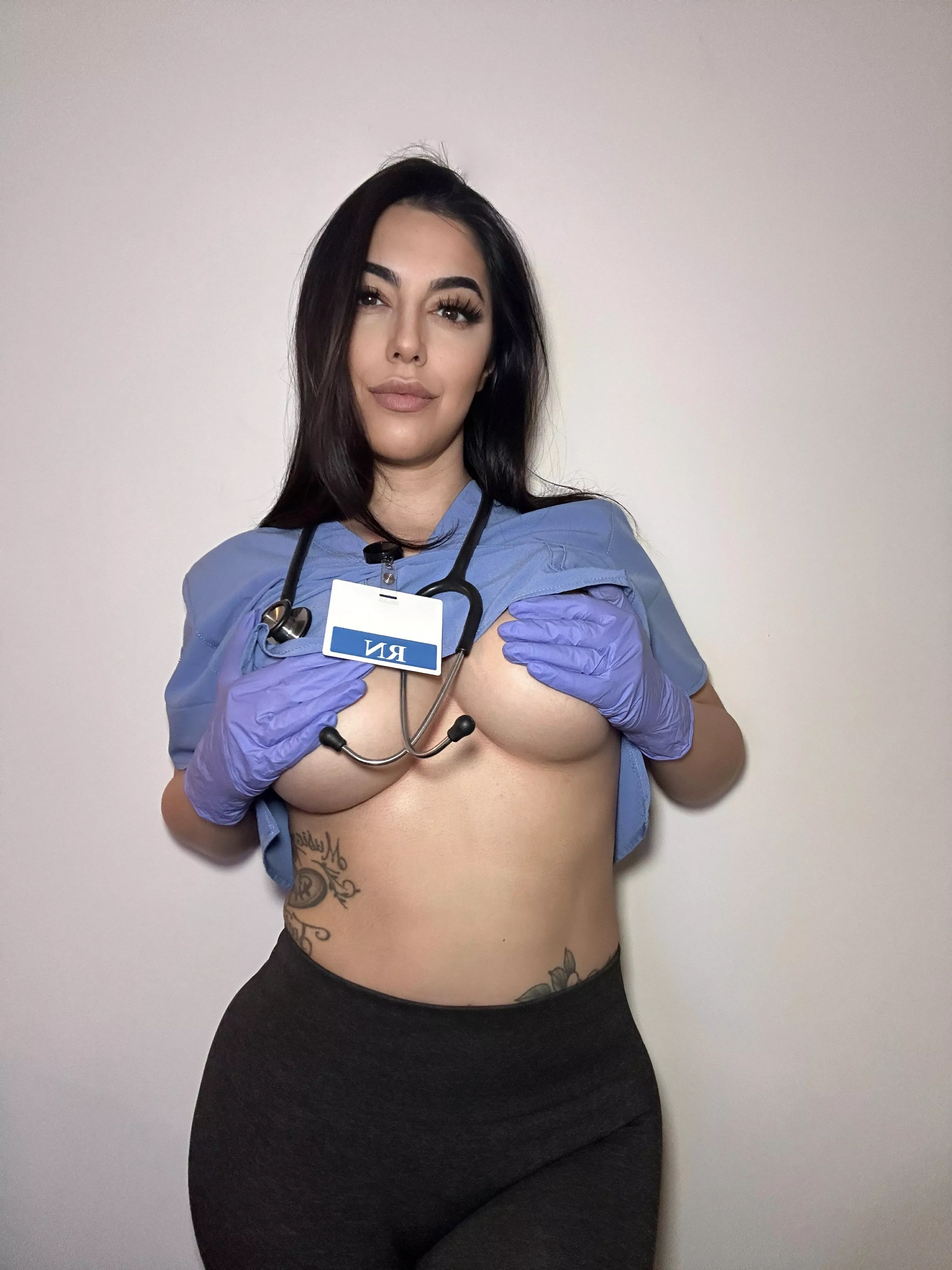 Just wondering, would you fuck me after the appointment if I asked nicely :) posted by nurse_cherxo