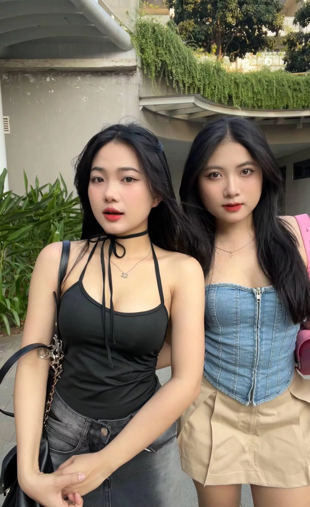 Left or right? Only chose one to cum on posted by theasian-fetis-29