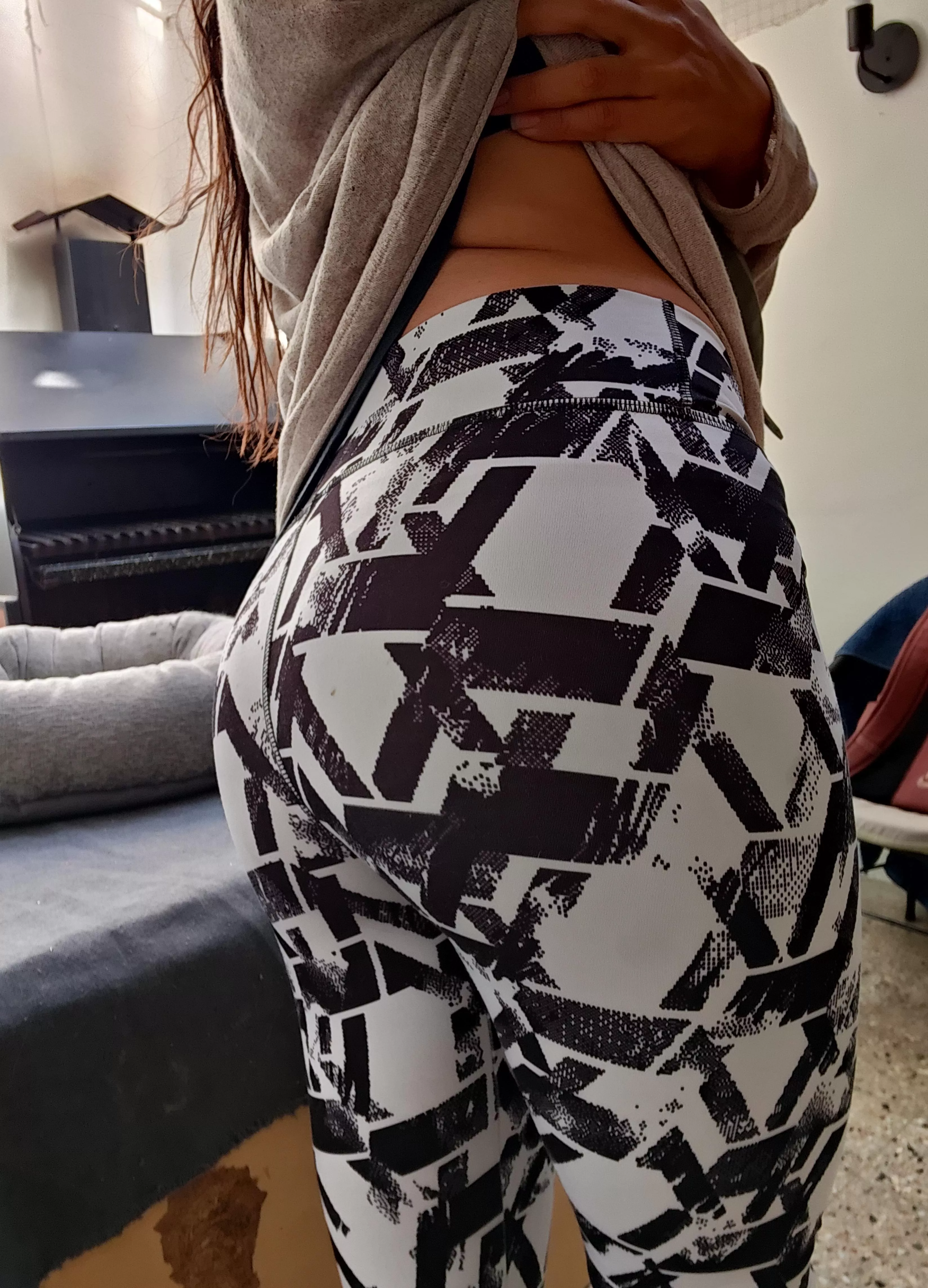 Like all my mornings, in shims before getting on the bike. posted by Ayylenatrix