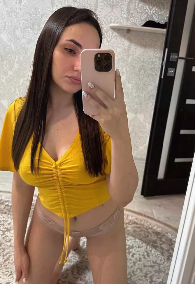 Looking for someone who is not afraid to have me on his face! Perfect wife for u daddy posted by mmngaj