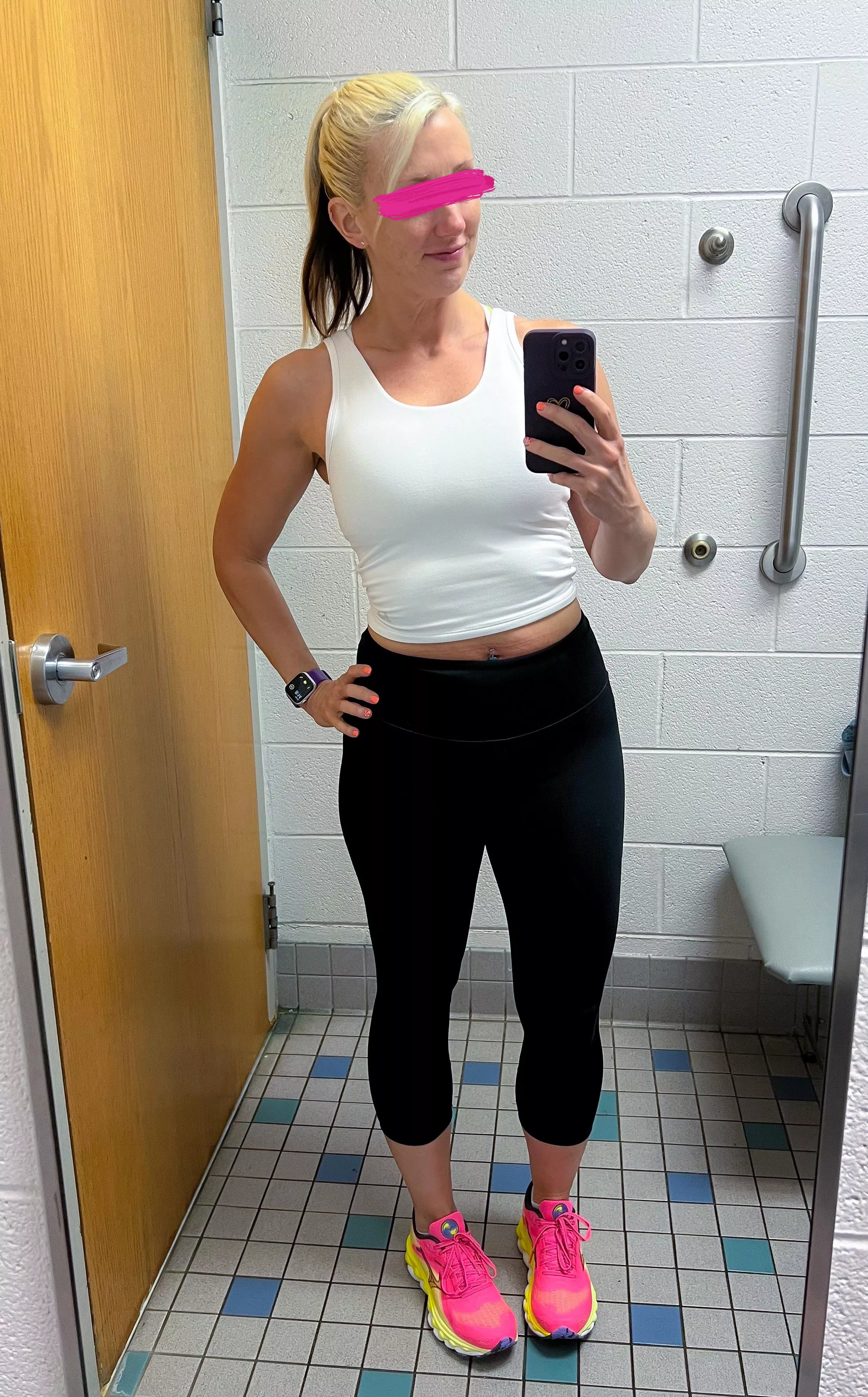 Loving my new shoes at the gym. posted by KurvyBlondeWife1