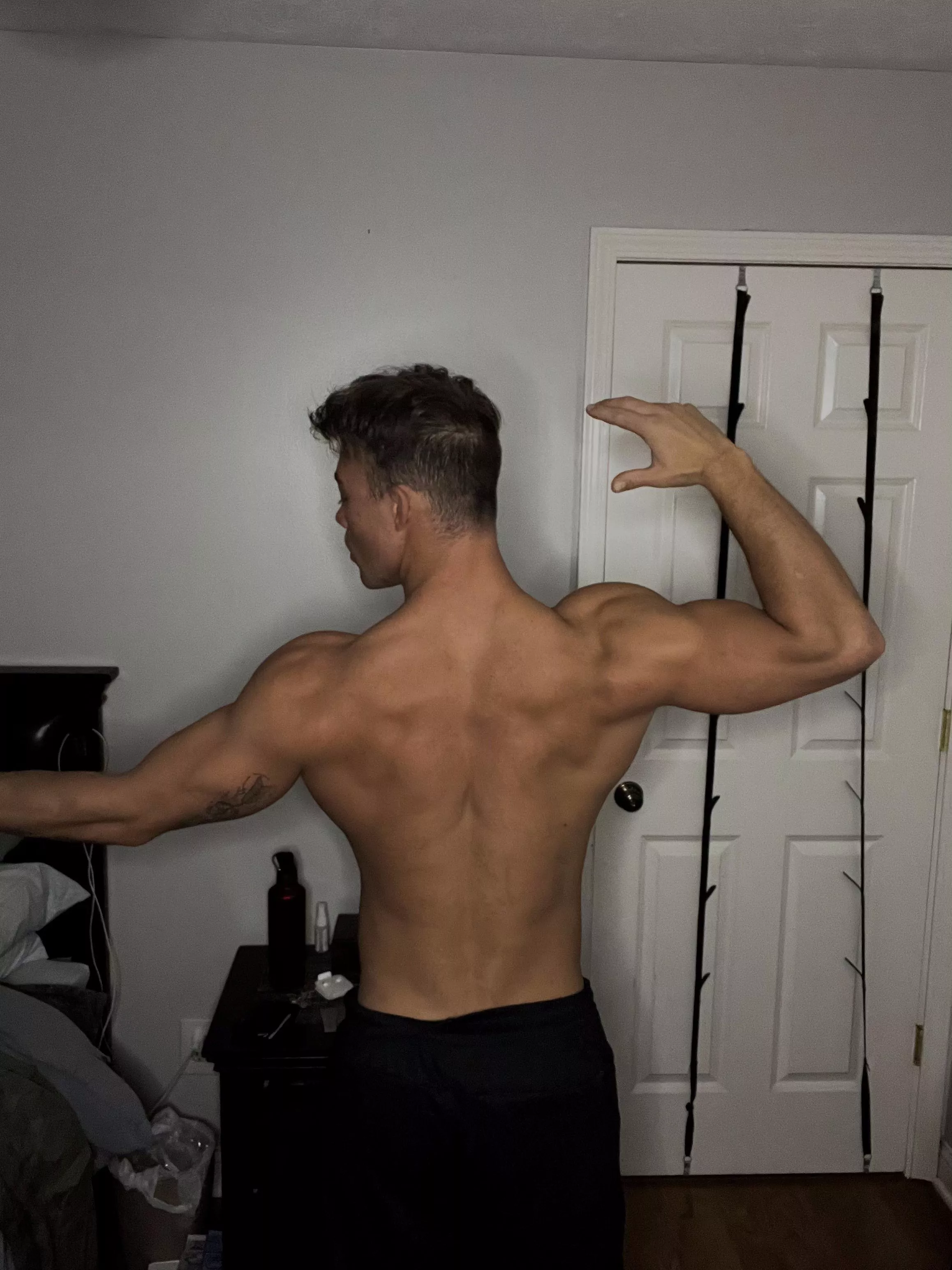 My arms are feeling strong enough to lift a cutie into the air 😈🥰 posted by GodenGan