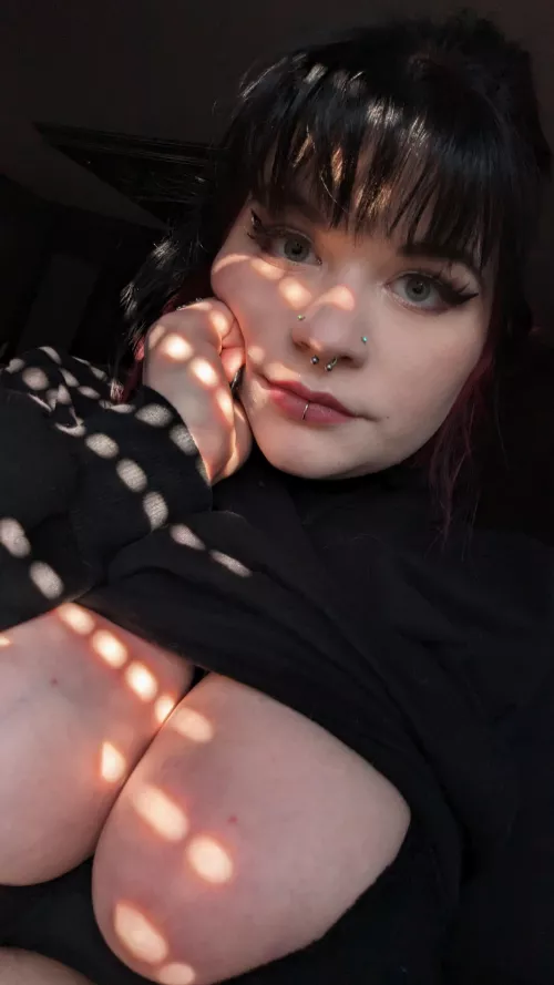 My dream is to suck cock all day and listen to metal, can you fulfill it? by Mina_Cinnamon