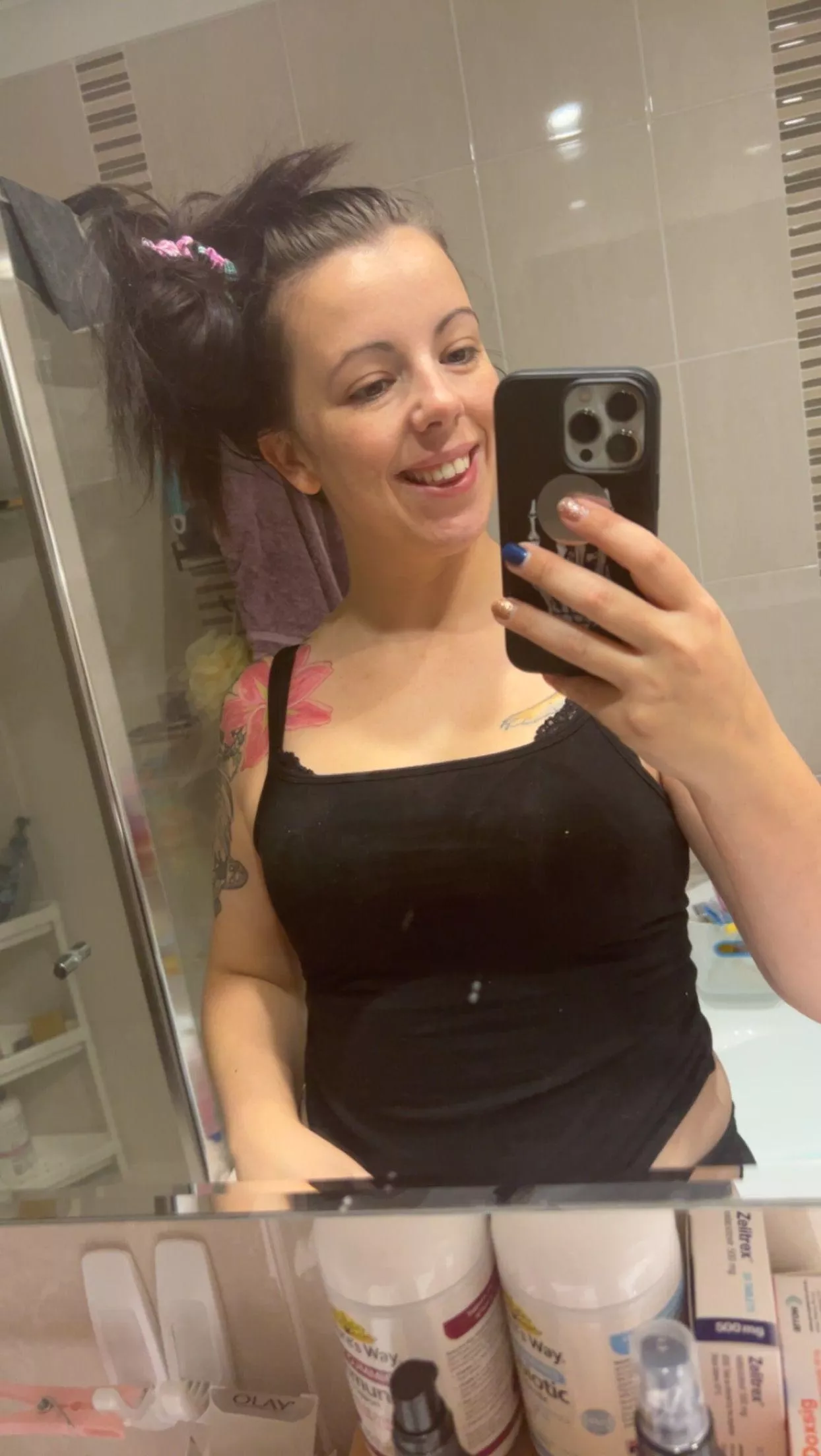 Neither girl has touched you in hours, and you start to think this is no longer a threesome. posted by sexmania23