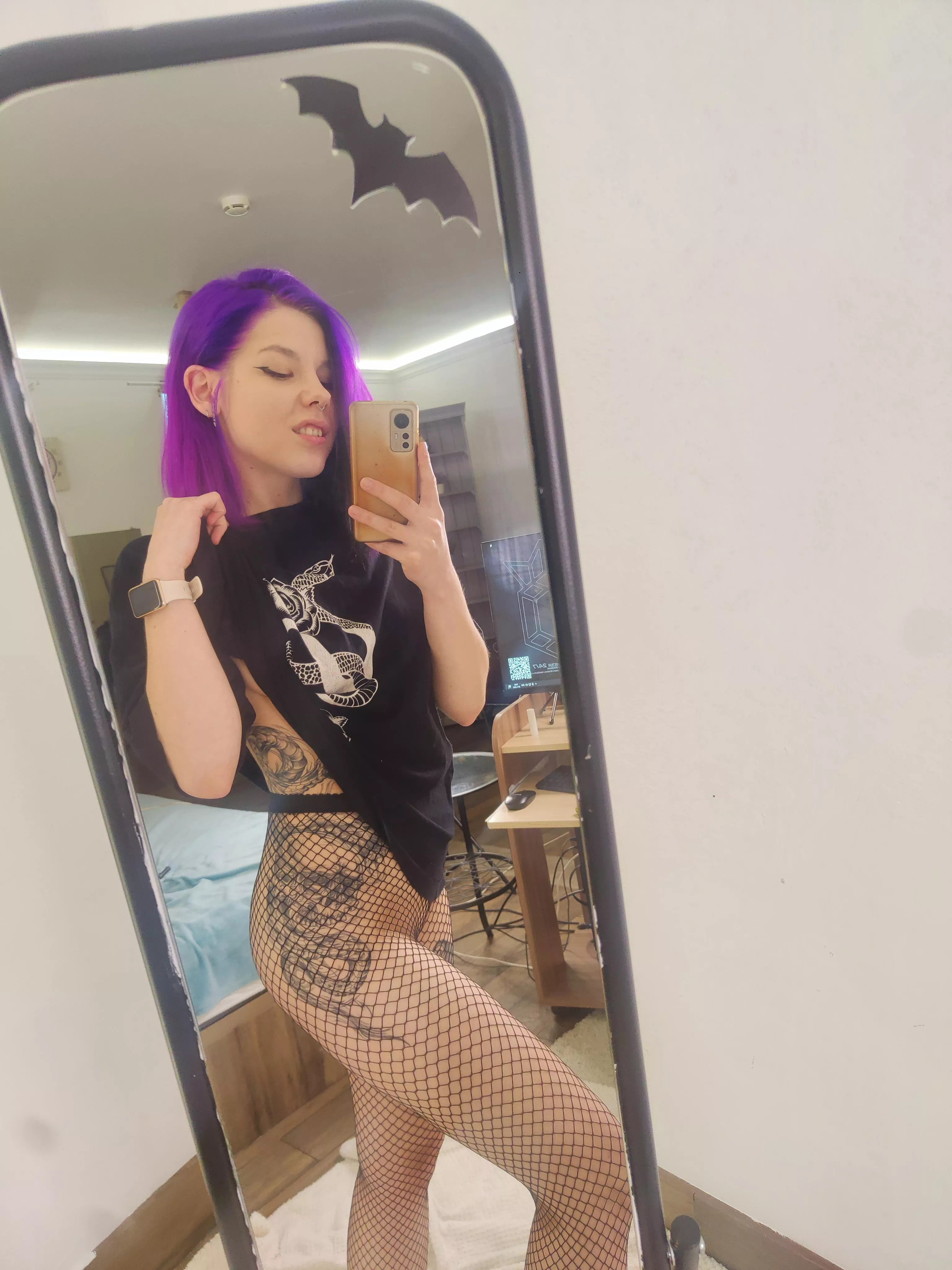 Neon hair looks great on me posted by EnchantingGoddess