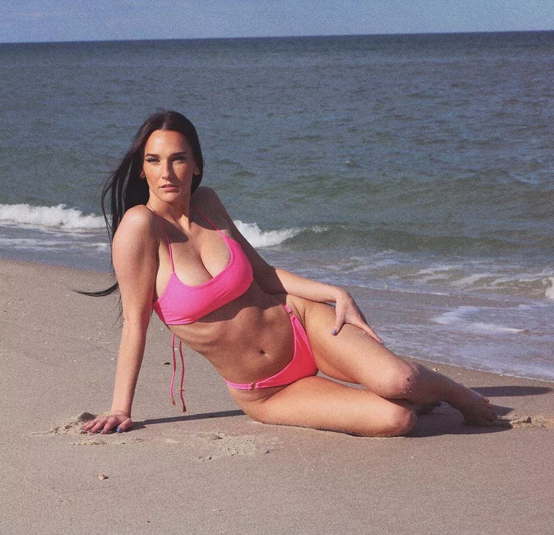 Picturesque in pink! posted by NeedMilkiesNow