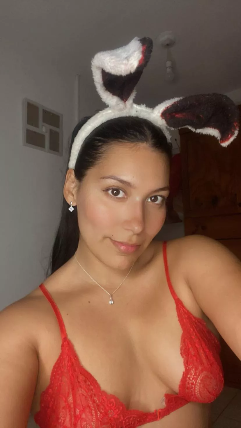 Red ❤️ posted by mairo1212