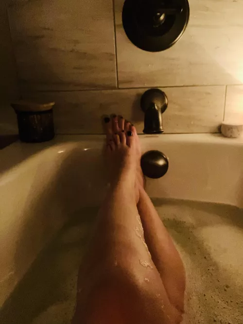 Soak time by Boogiebootie