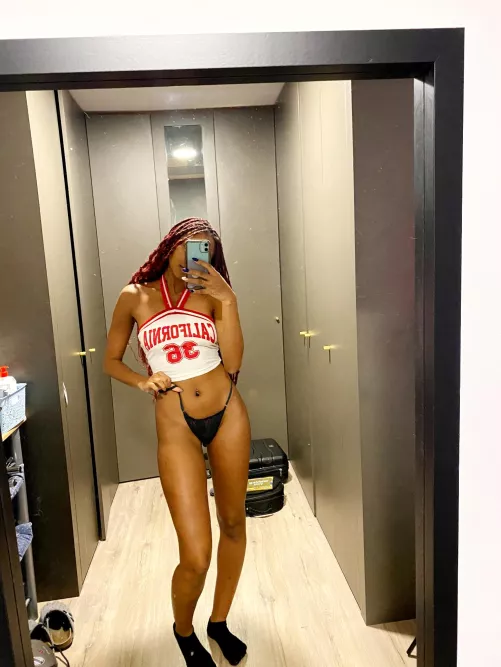 The fun's between my legs by LatLinababy