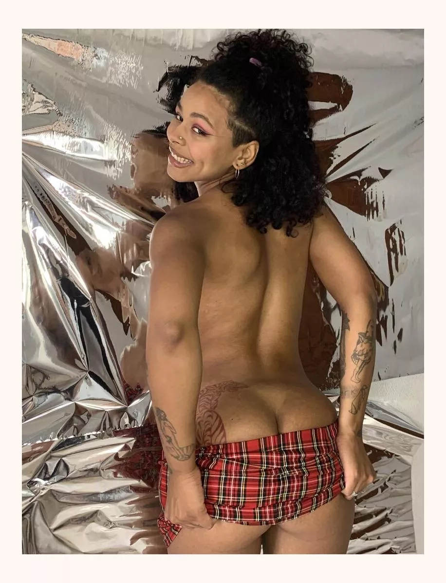 This chicken is readh to fry posted by Usual_Article_8720