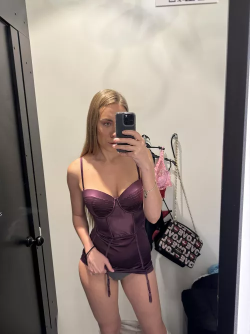 This is my purple female armor by MistressOfArousal