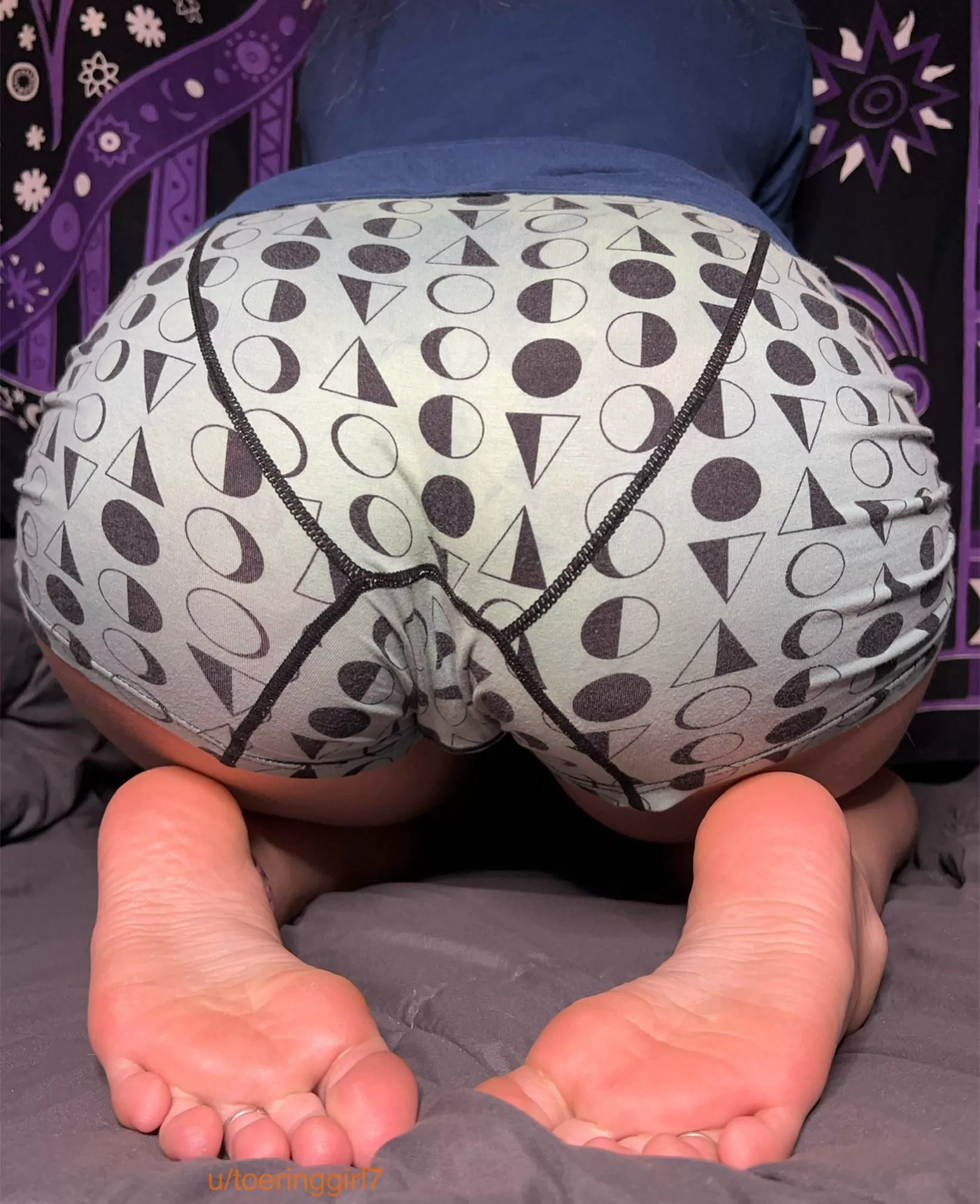 update! closer look at my banner pic. posted by toeringgirl7