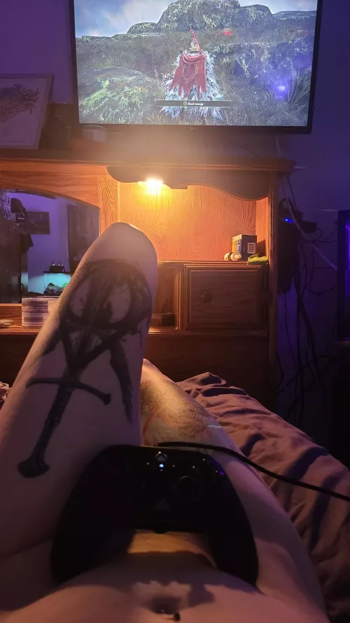 Waiting for that scarab beetle at Volcano Manor. We have 10 minutes. by MorguenMisco