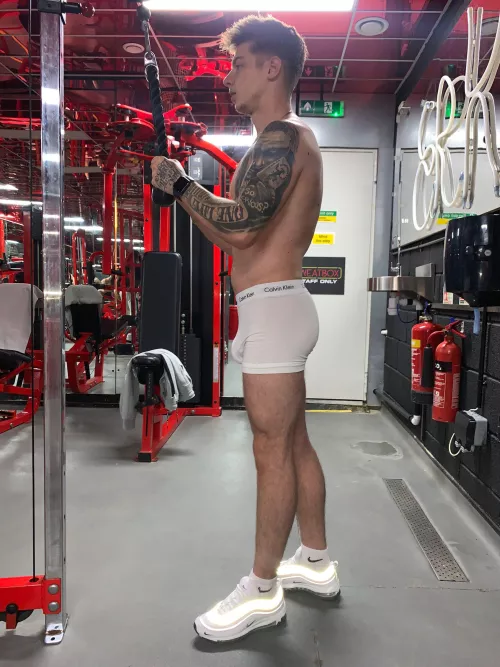 Who likes the pic ? by RobbyOneandOnly