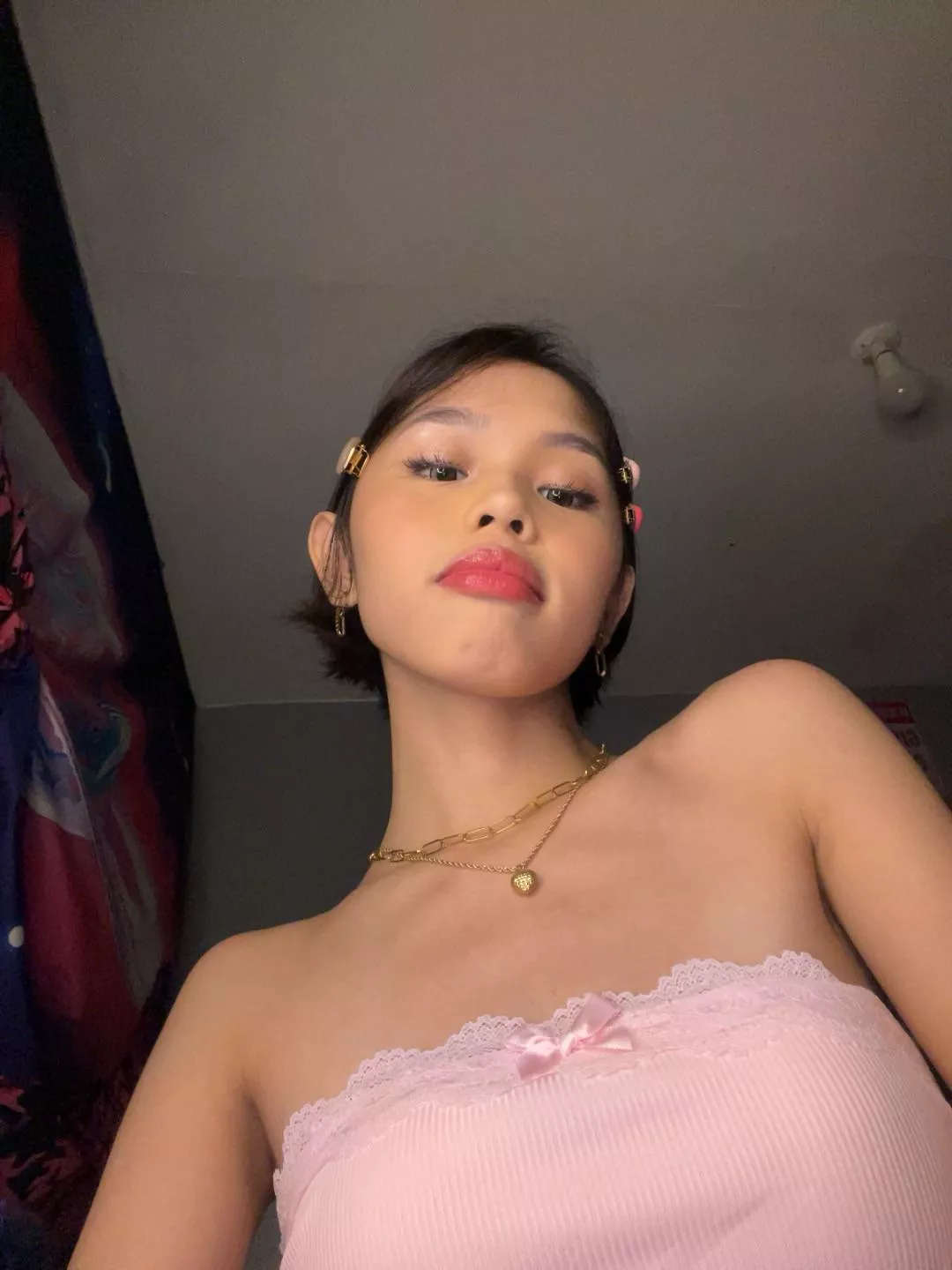 You like my girly look?🎀 posted by Samyyesry