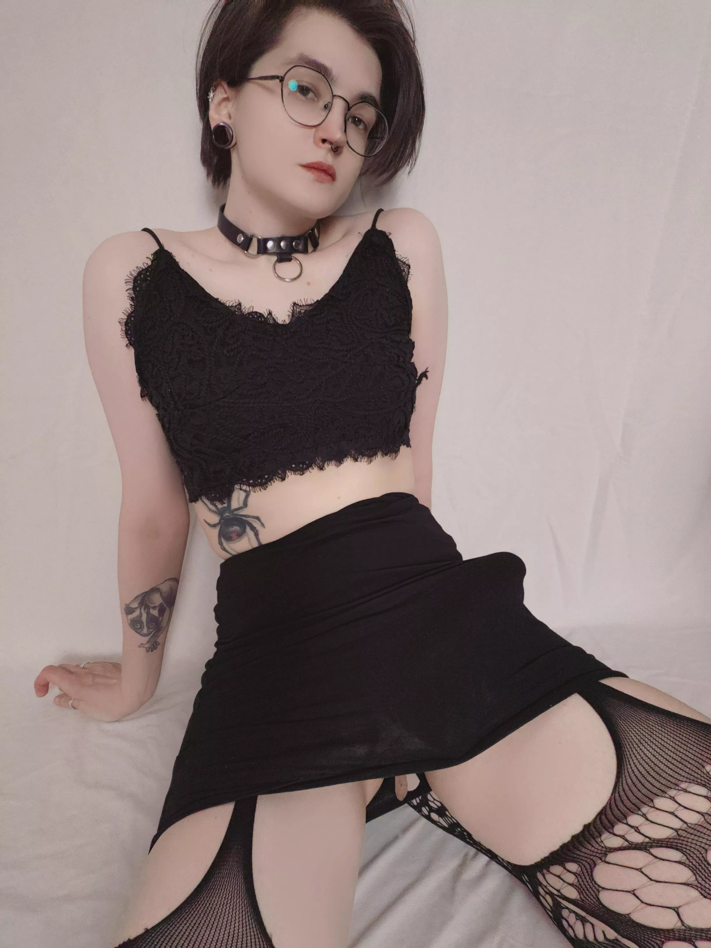 You're drooling already, slave posted by Cyber_samuraii