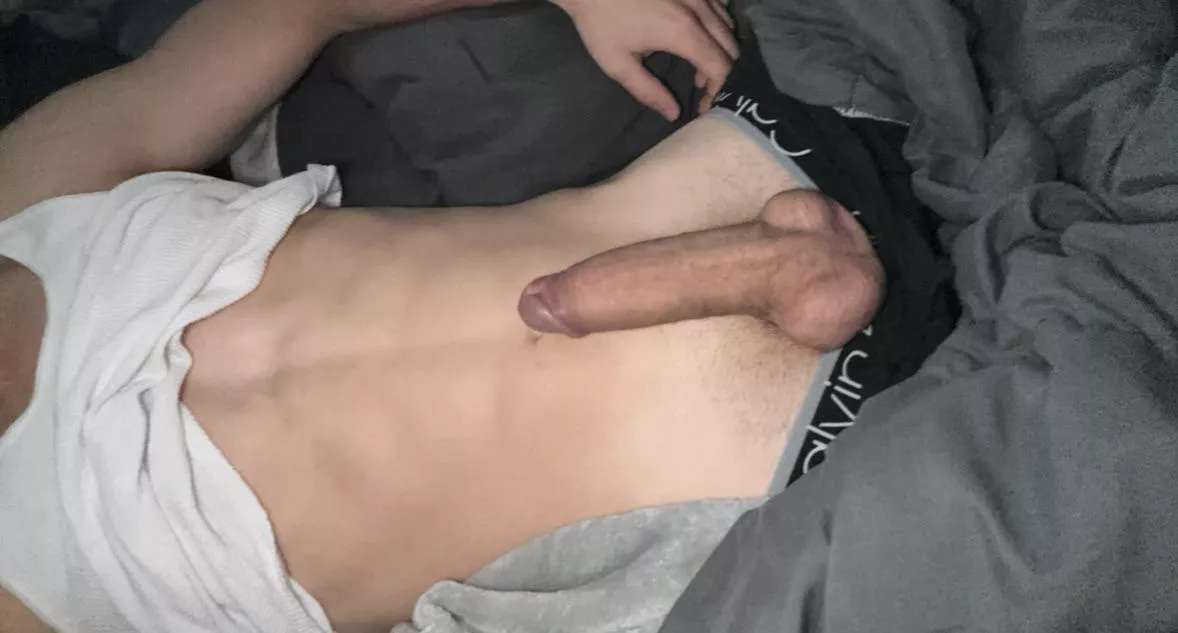 19m looking for cute twink dm with a pic nathparker posted by Embarrassed-Two4743
