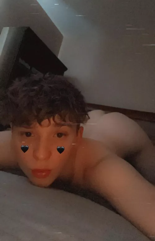 19yo pathetic, submissive, virgin sissy slut looking for someone to completely own, humiliate, feminize, and train me 💕 by Long-Worry-4294