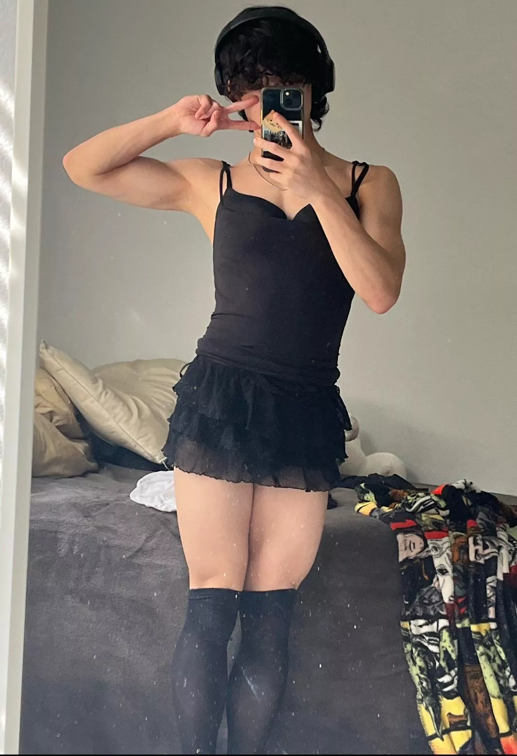 5’2 compressed girl boi posted by chiya-jade