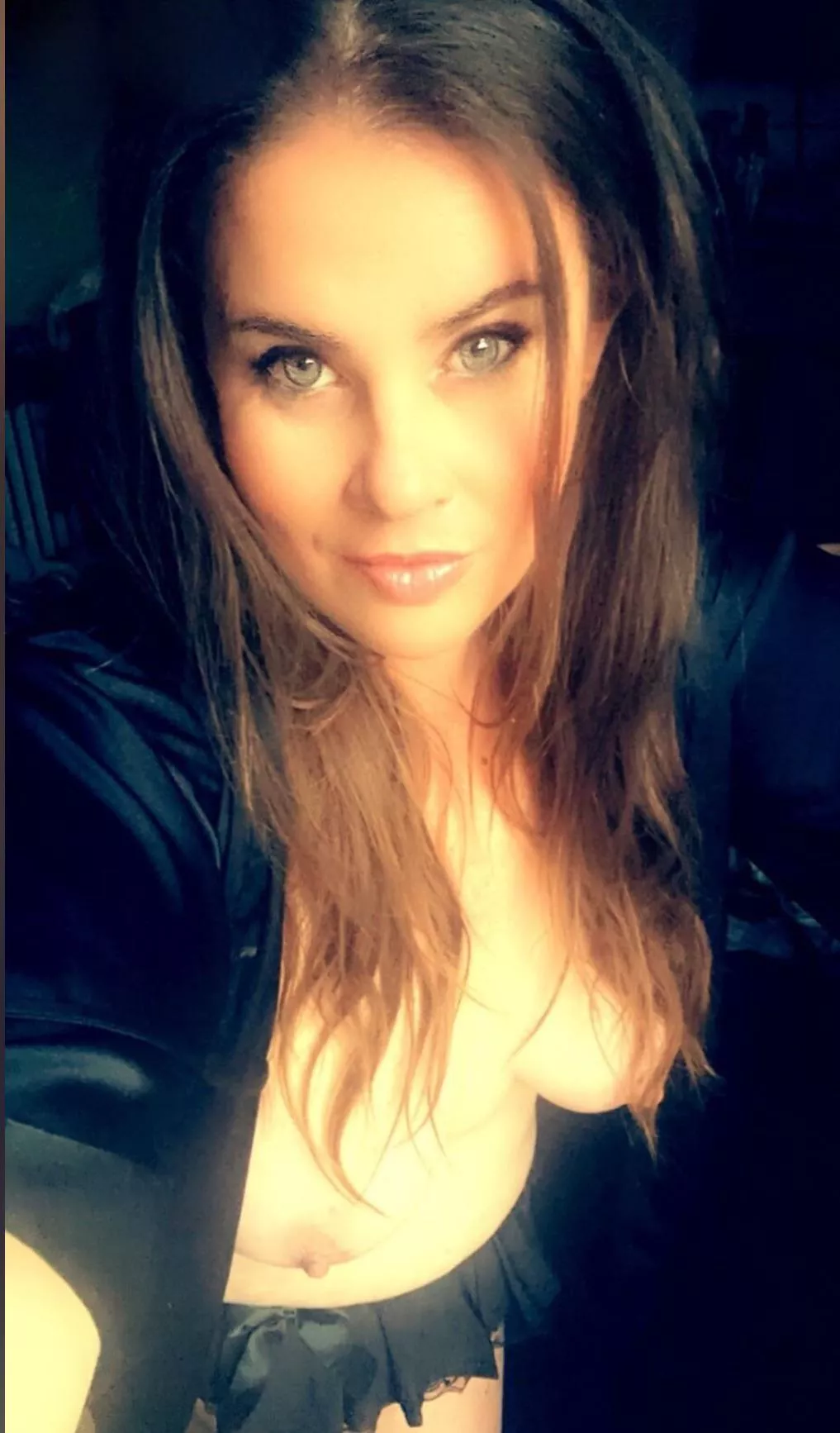 A submissive question slut with the Milf curves….let me be your play thing. posted by theSubmissiveToes