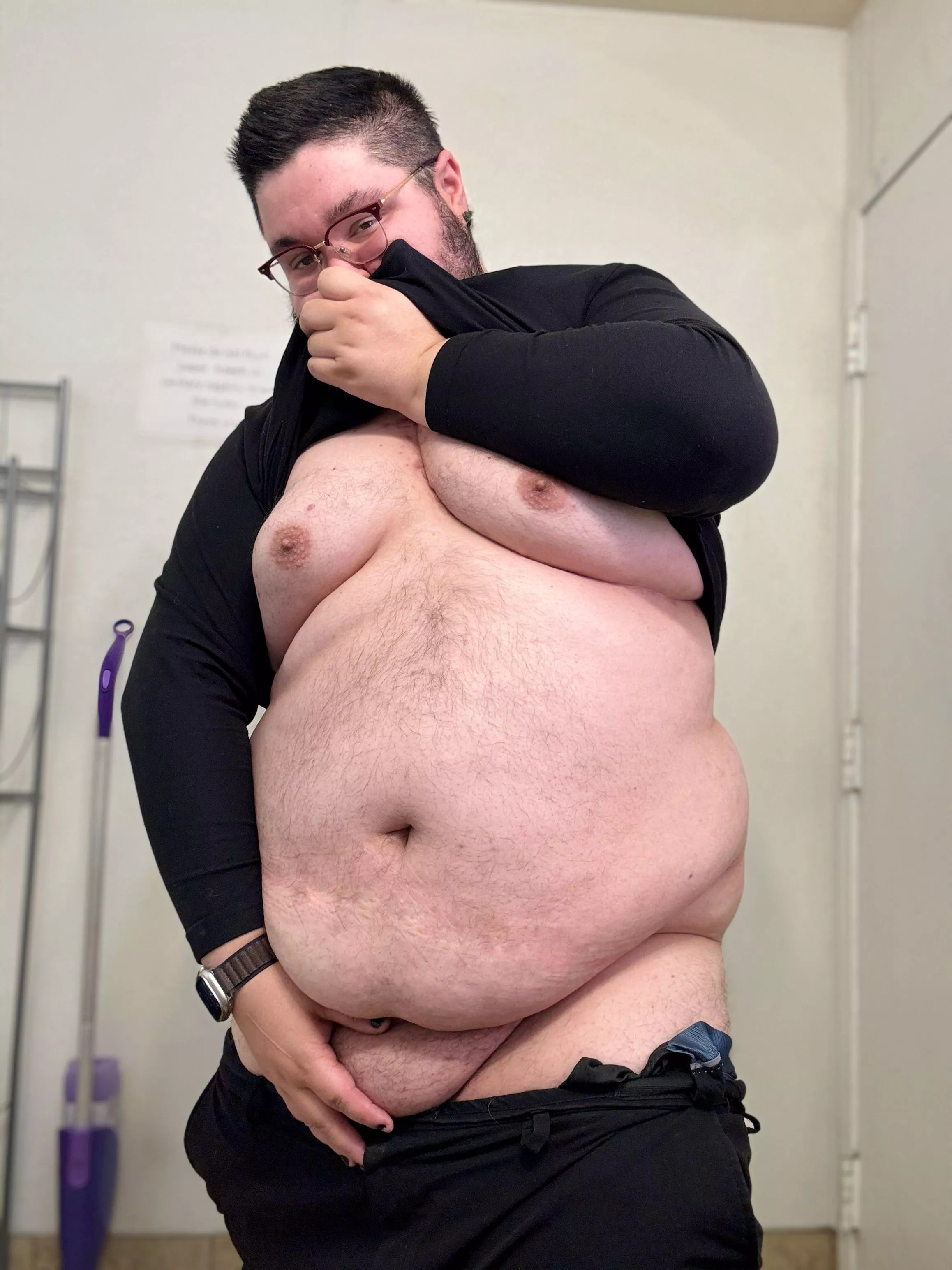 Cali boy here needing some love  posted by QuinnEnosRose