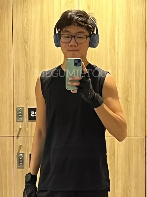 can I ask you a question…?  by megumieto03