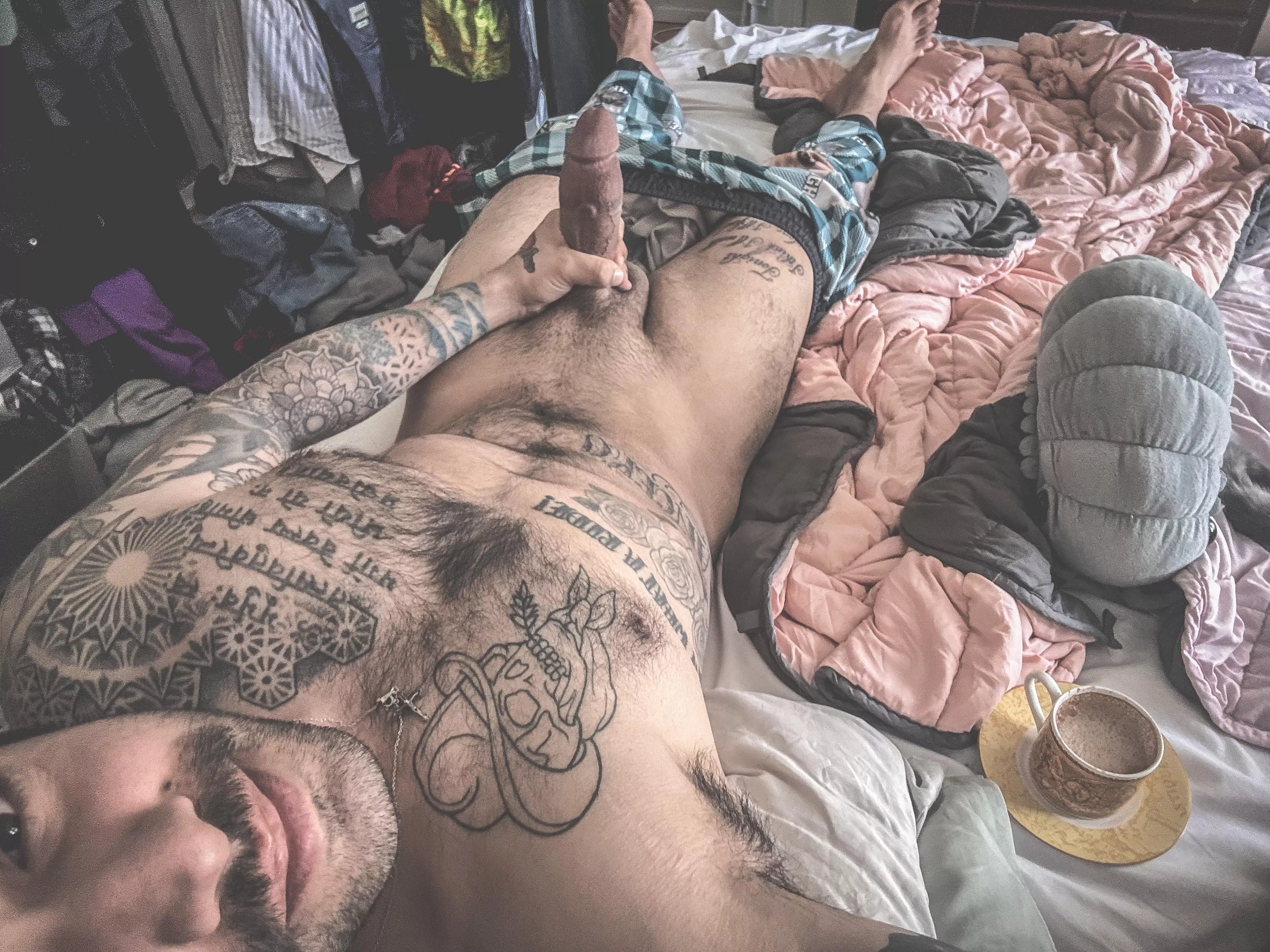 Can someone help me wake up on this lazy Sunday? posted by Various_Salad_2168