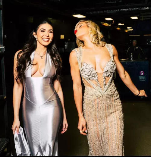 Cathy Kelley and Maxxine Dupri by NoOne-Really11