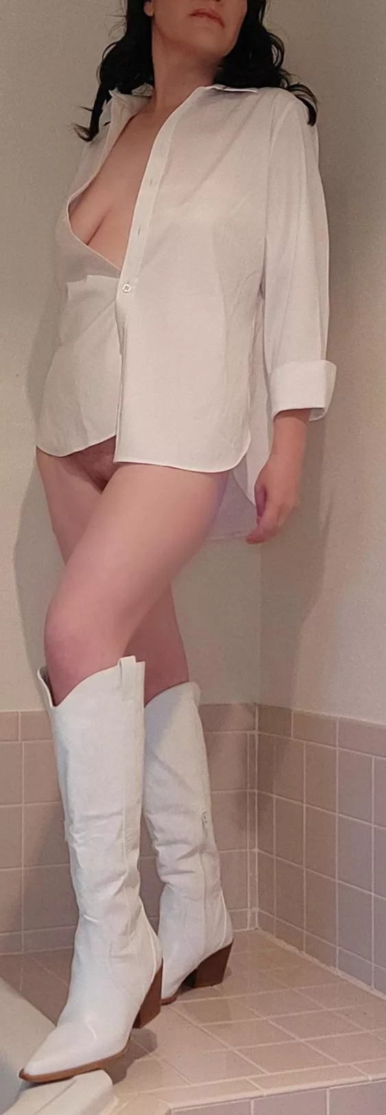 Cowgirls do it better  posted by readyforplay23