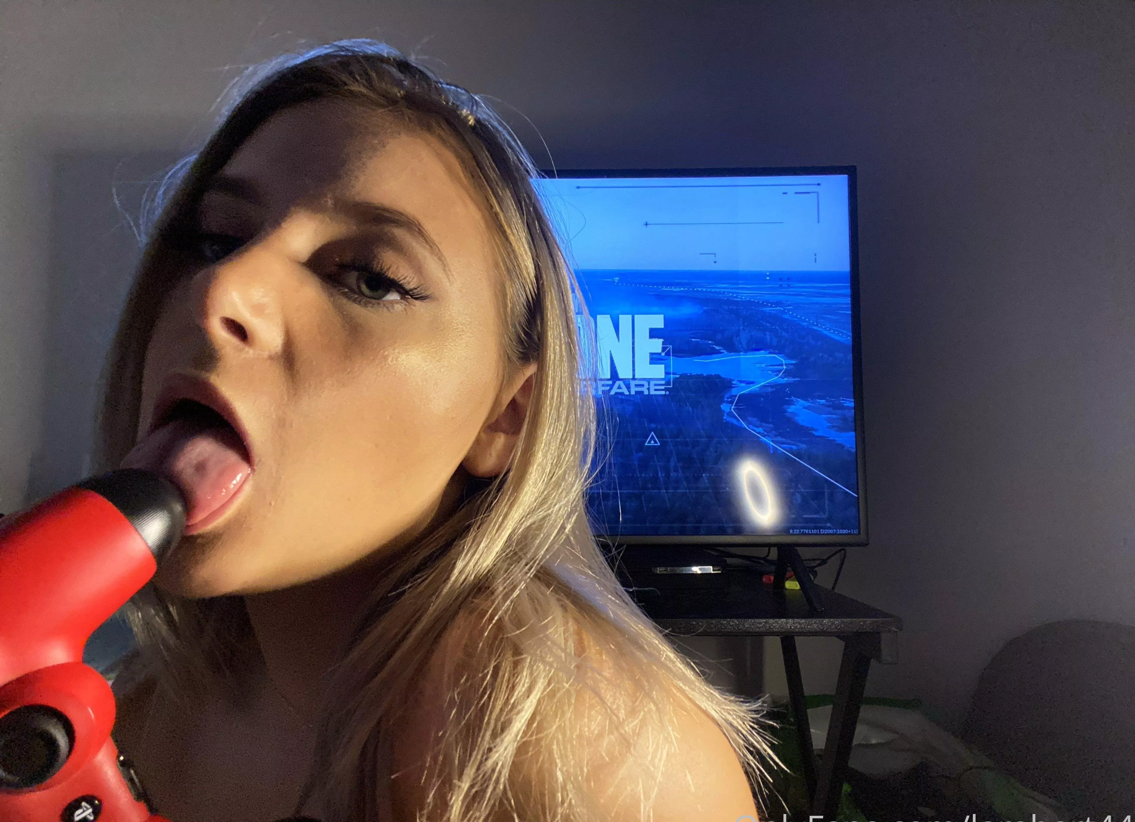 Don’t complain about my attitude just fuck it out of me!! posted by SharpAmounts