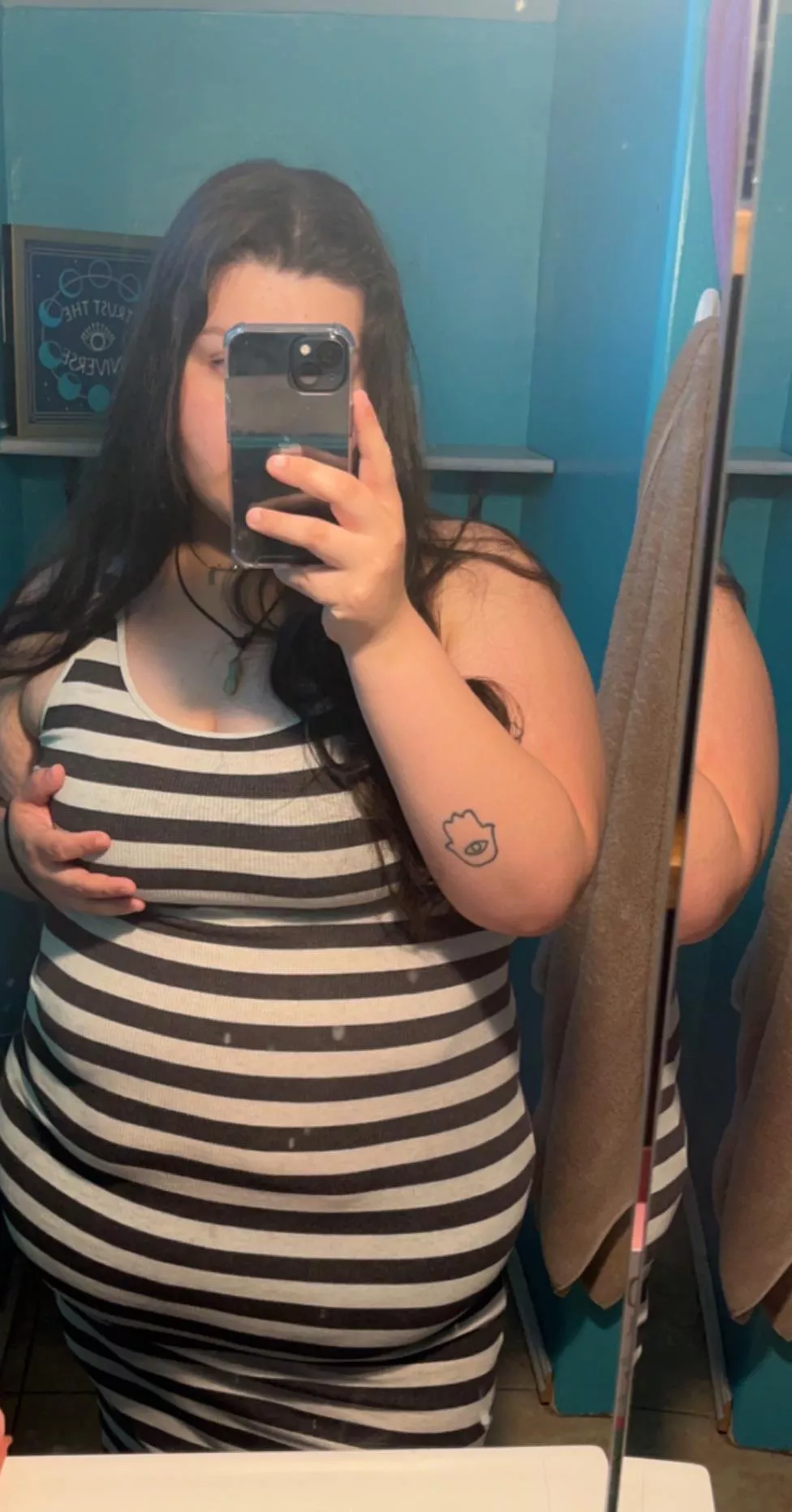 Fat girls in tight dresses, yes? Or hell yes?  posted by dmarii7