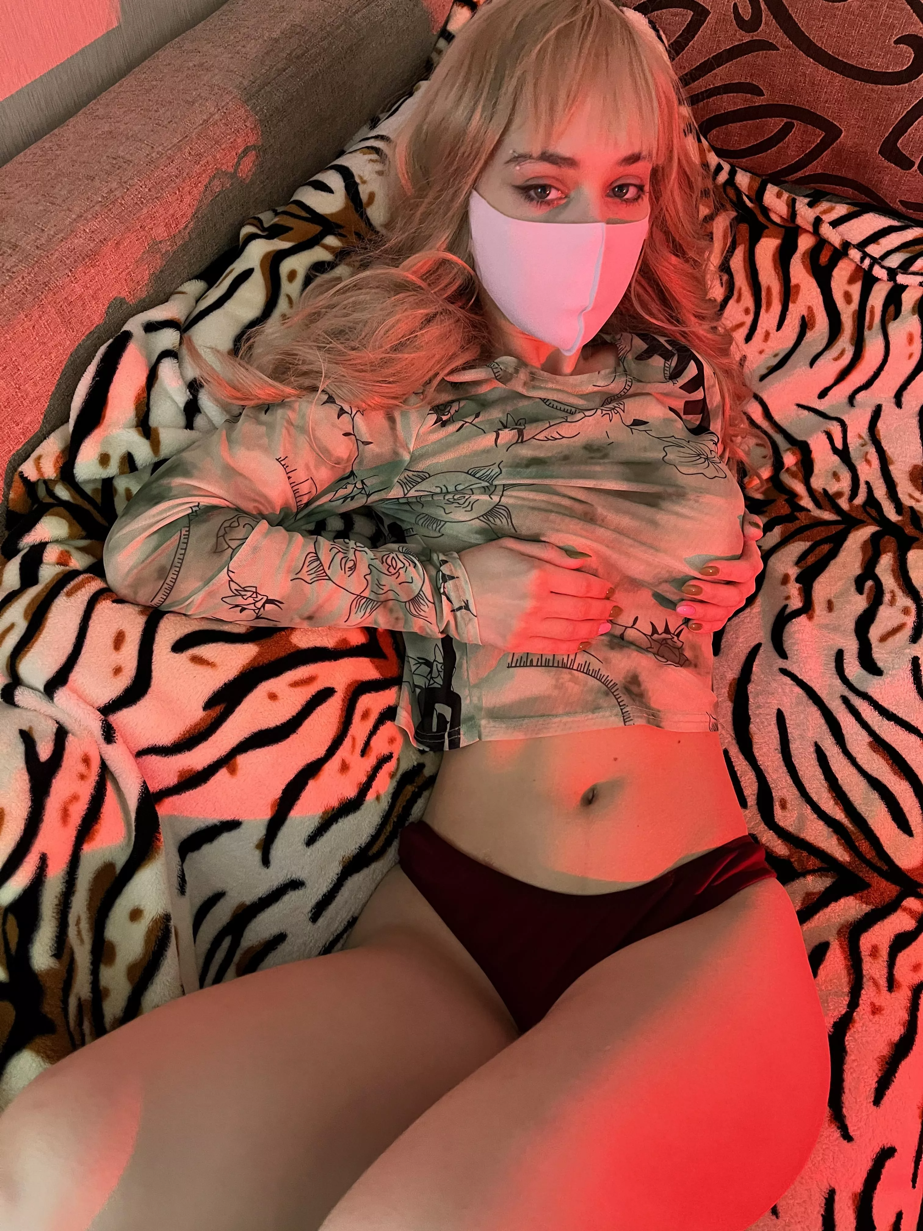 Favorite home top :3 posted by Qwinkey