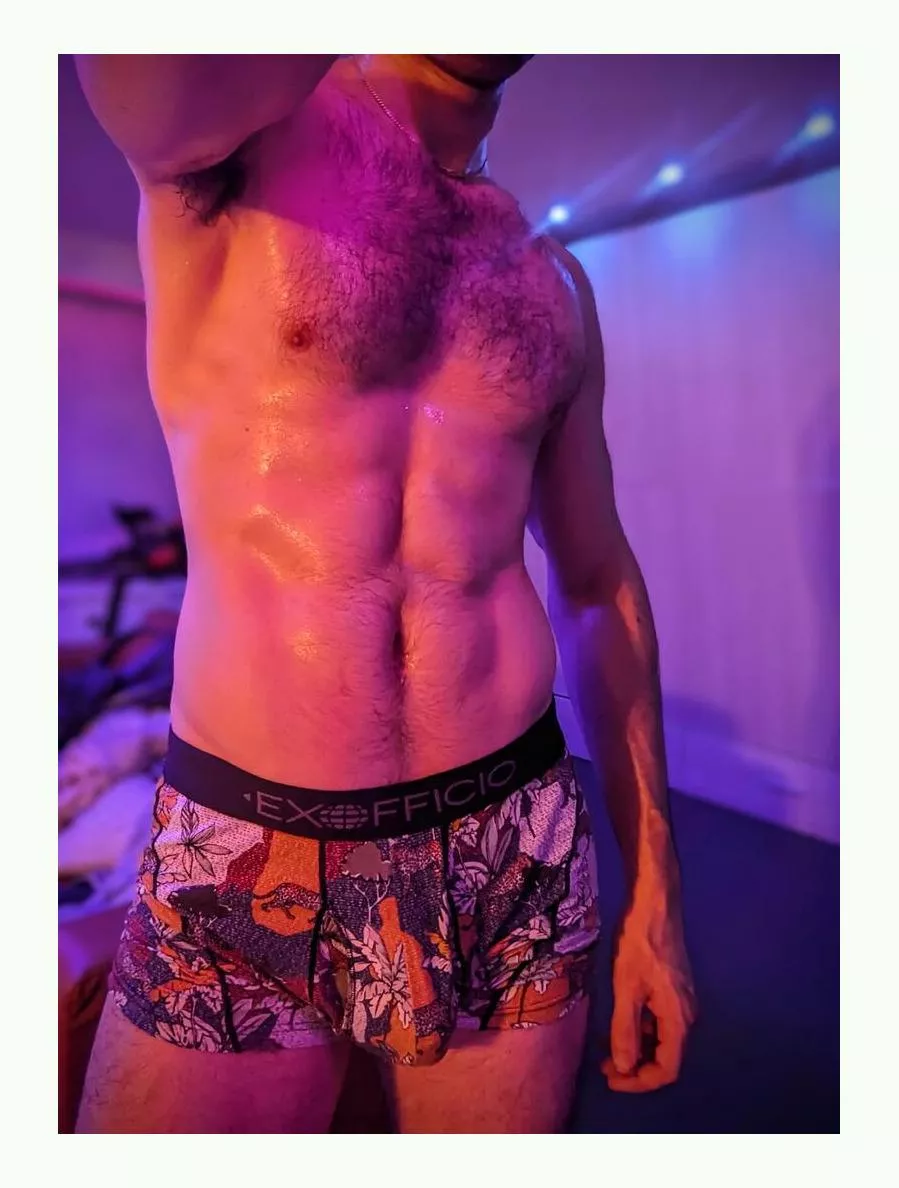 Hairy and sweqty! 😋 posted by PotentialLeather3737