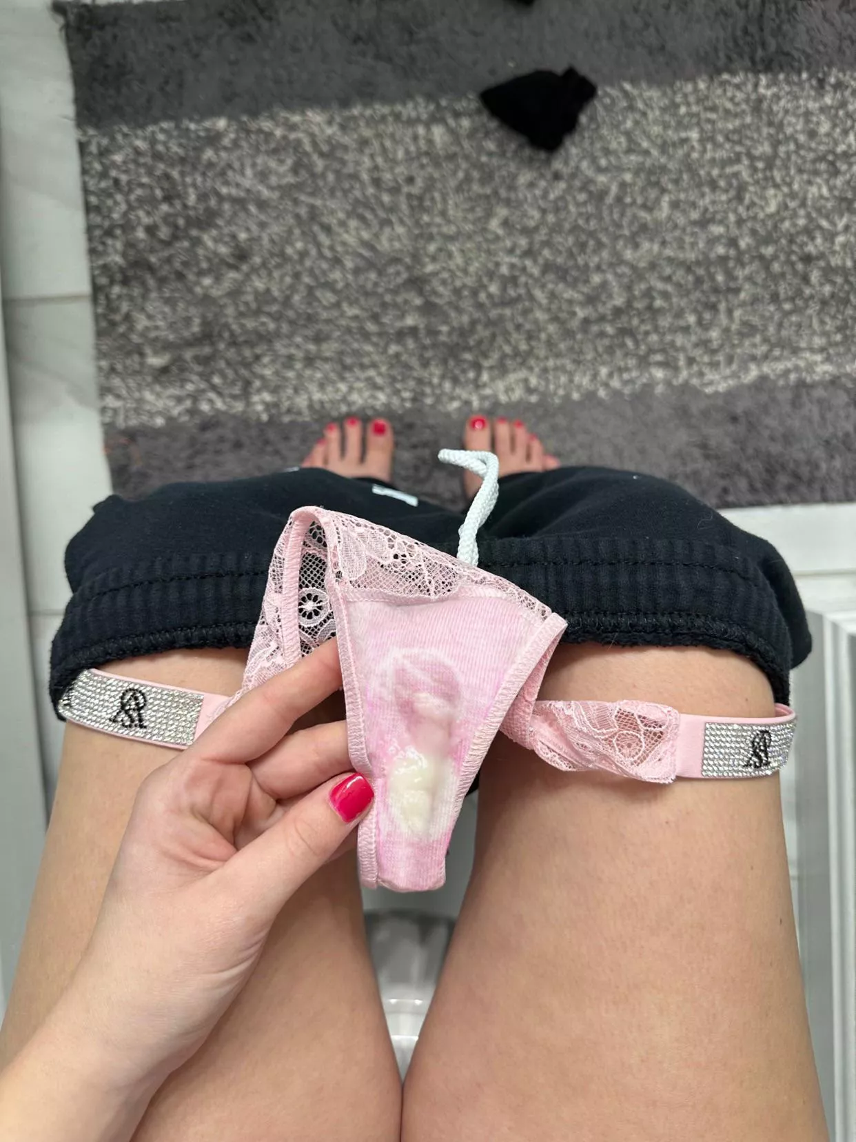 Here, let me sauce your sushi💦 posted by LionessGoddessGoods