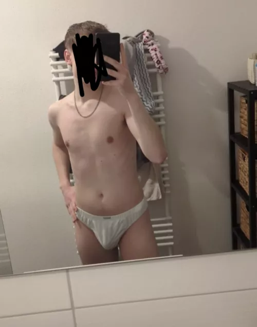 Horny 19 y old German twink  by angelomerte03